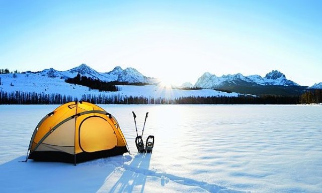 istockphoto_zelt_1