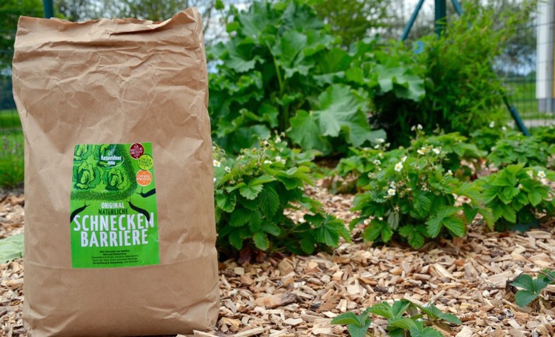 rosenfellner_myproduct___original-natuerliche-schneckenbarriere_