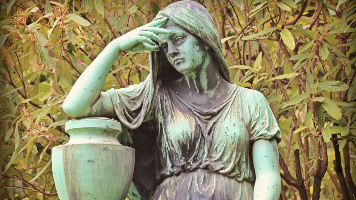 mourning-1547633_1920