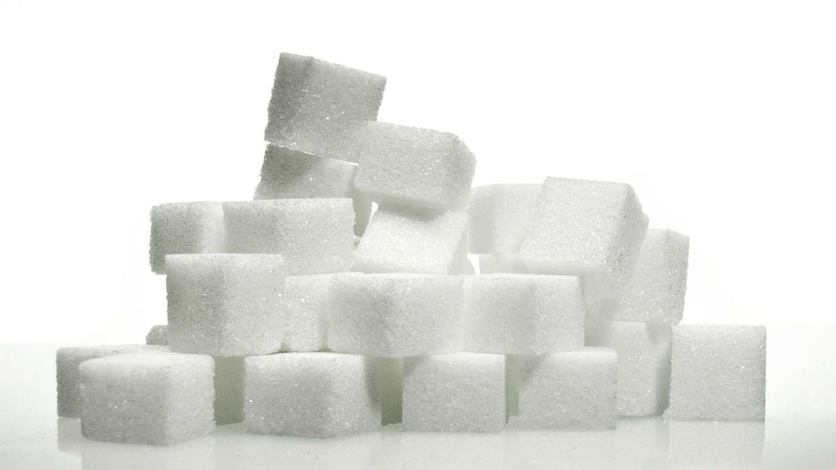 Zuckerwürfel aufgehäuft
