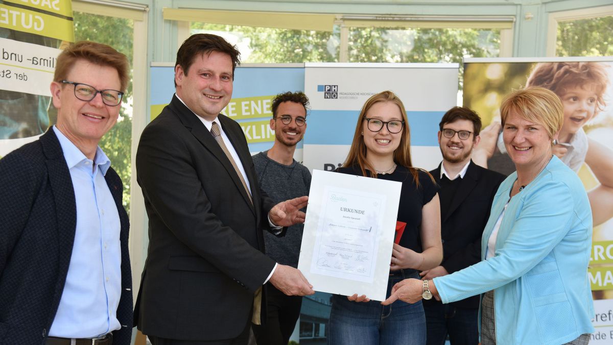 1-preisverleihung_schreibwettbewerb-baden-2020_amelie-ignatoff_foto-pohl