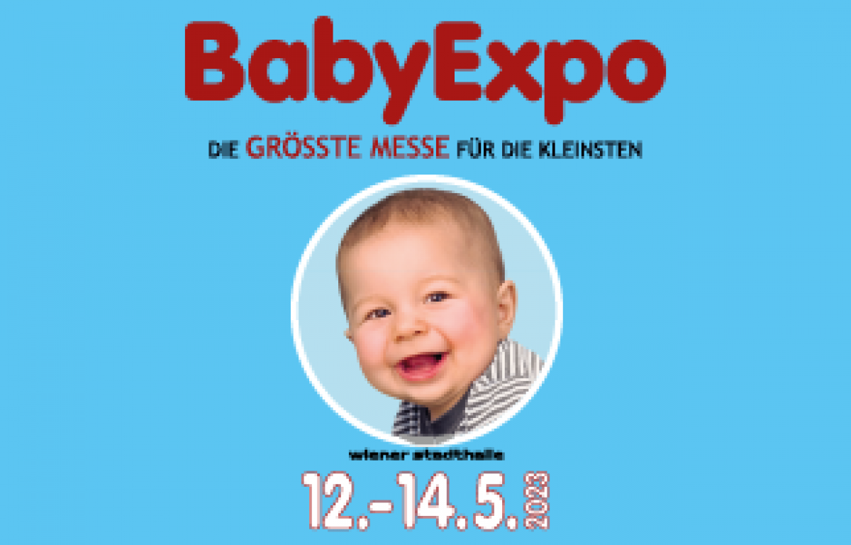 Ein hellblaues Rechteck mit dem Gesicht eines lachenden Babys in der Mitte. Text: BabyExpo. Die größte Messe für die Kleinsten. 12.-14.5.2023.