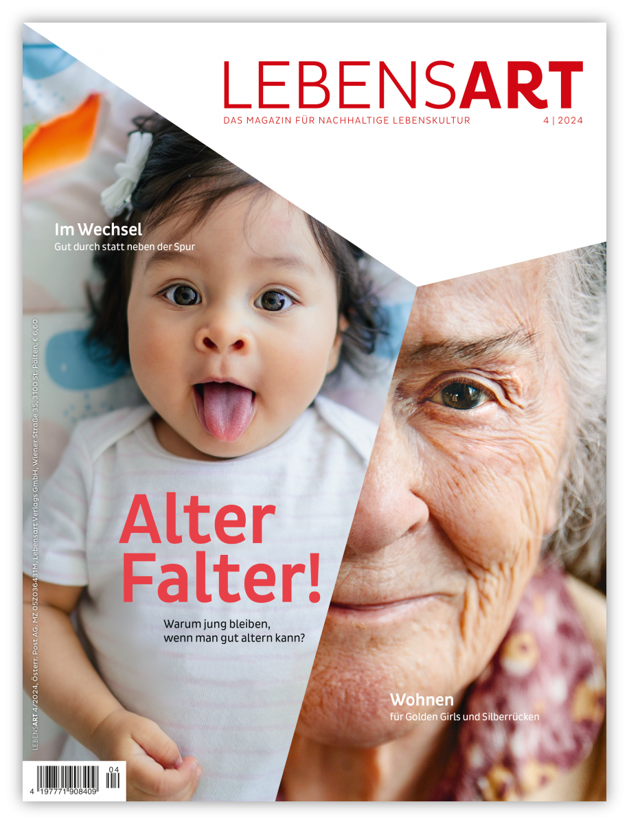Auf dem Cover der LEBENSART ist auf der einen Seite ein Baby zu sehen, das die Zunge aus dem Mund streckt und auf der anderen Seite ein Protrait einer alten Frau.