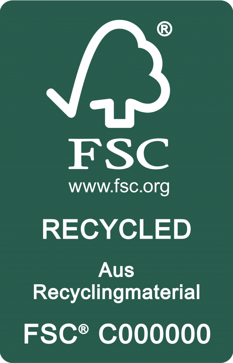 Eine grüne Plakette mit dem FSC Gütezeichen, darunter steht FSC Recycled aus Recyclingmaterial.